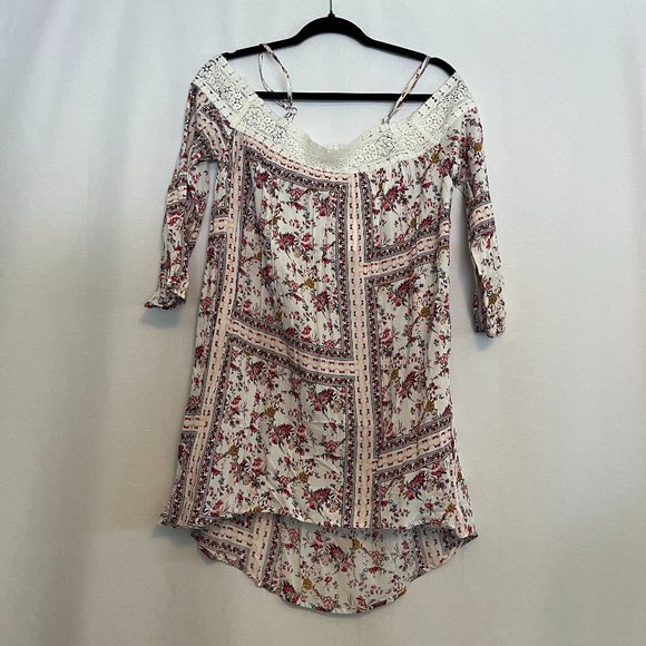 NWT Available by Angela Fashion Off Shoulder Lightweight LS Top White/Pink Small - Picture 1 of 8